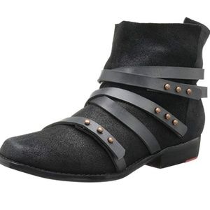 Joes Jeans Landon Wrapped Ankle Bootie 10